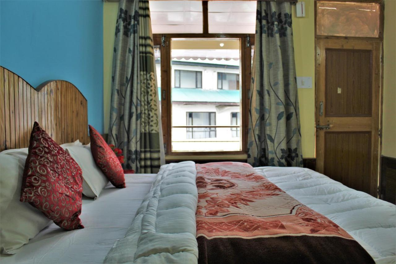 Hotel New Royal Manāli Extérieur photo