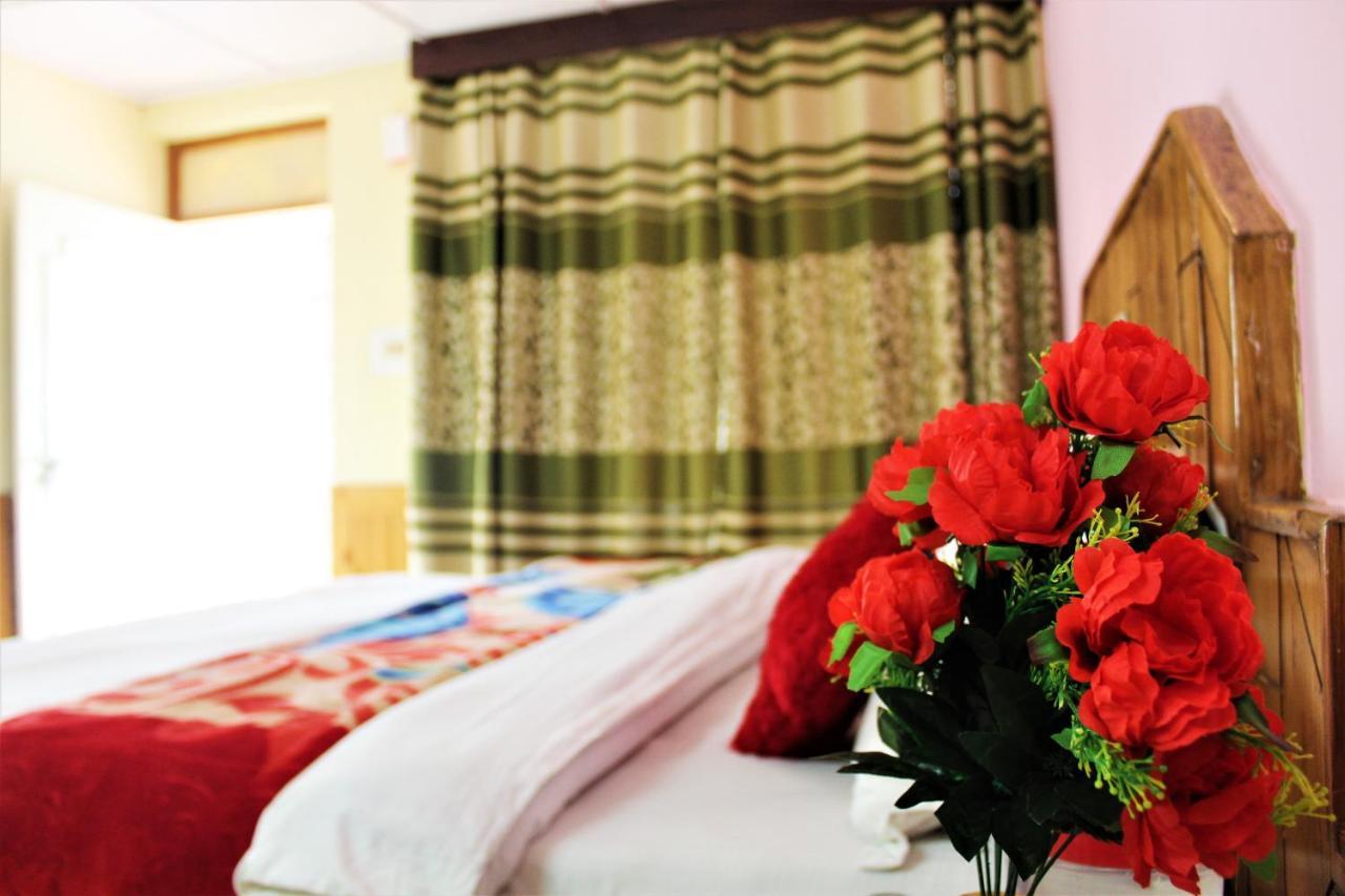 Hotel New Royal Manāli Extérieur photo